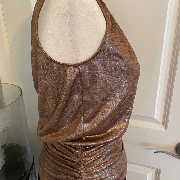 Bronze metallic halter style top never worn but took tag off - Picture 4 of 4